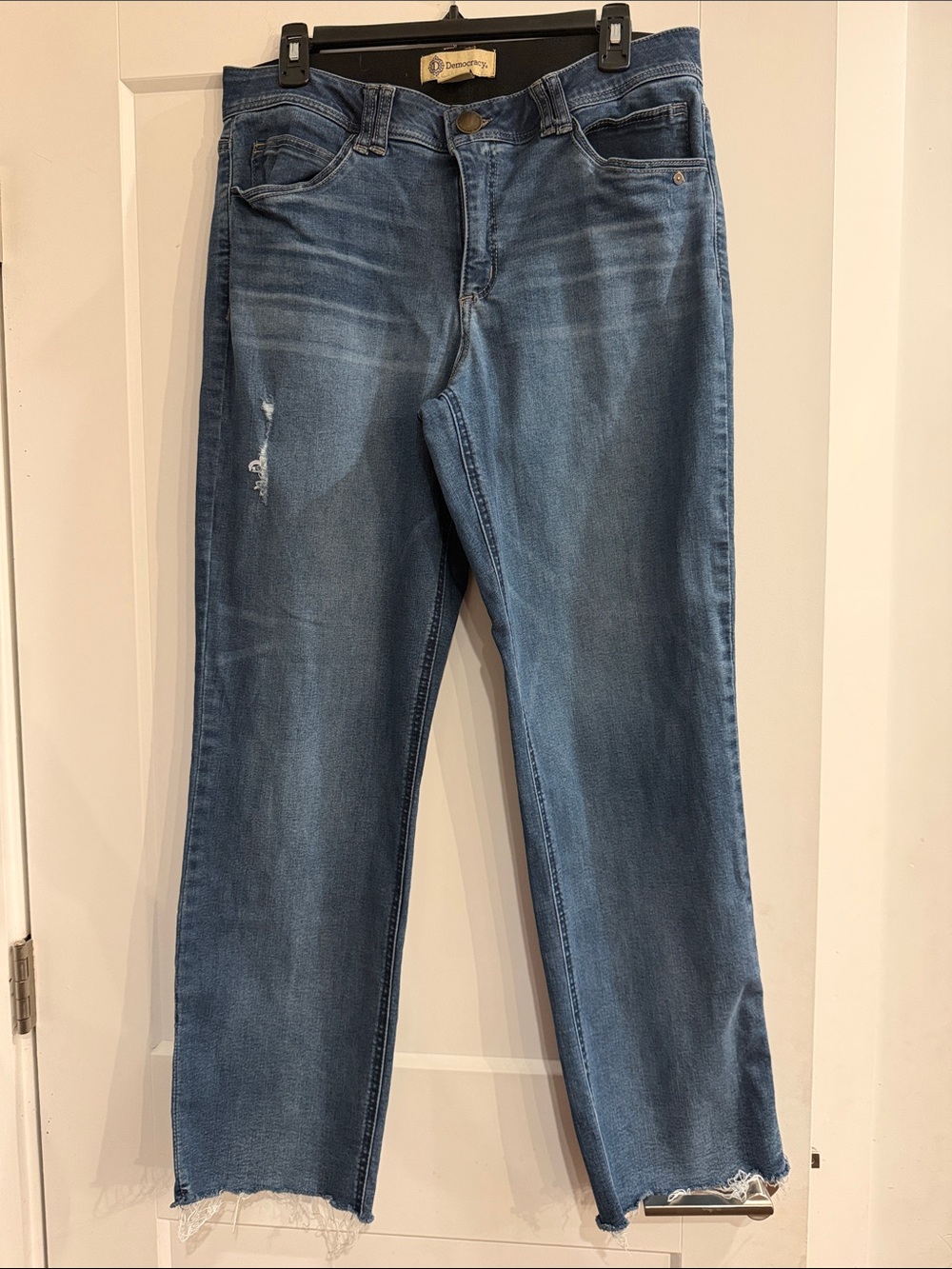 Democracy Women’s Light-Mid Blue Straight Jeans